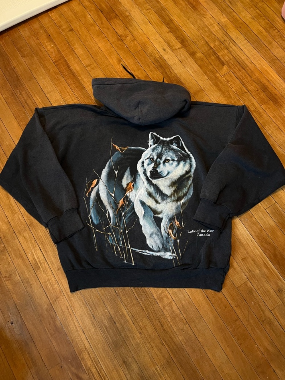Vintage 1990s Black Wolf Graphic Hoodie